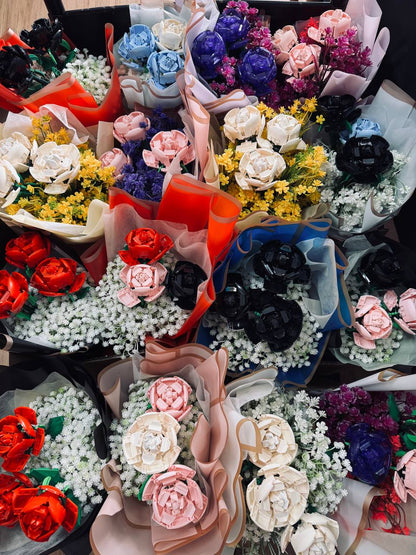 Painting Manic 3 roses Custom Brick Boquet