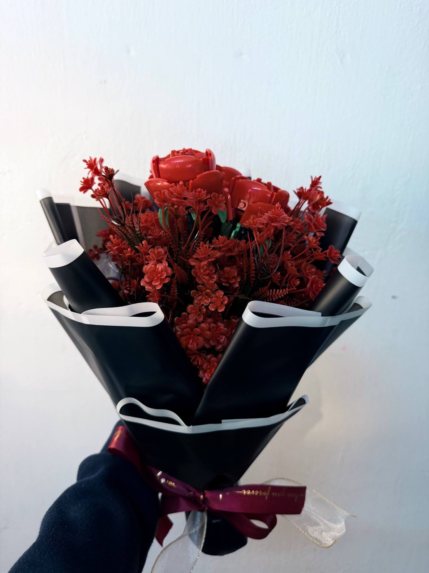 Painting Manic 3 roses Custom Brick Boquet