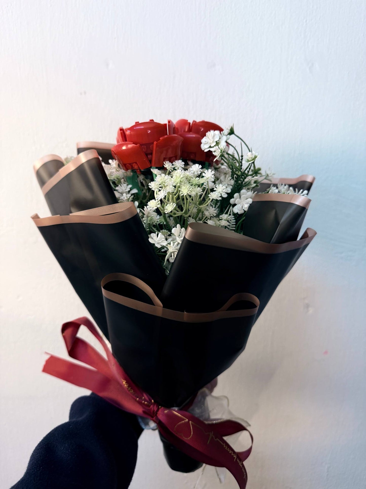 Painting Manic 3 roses Custom Brick Boquet