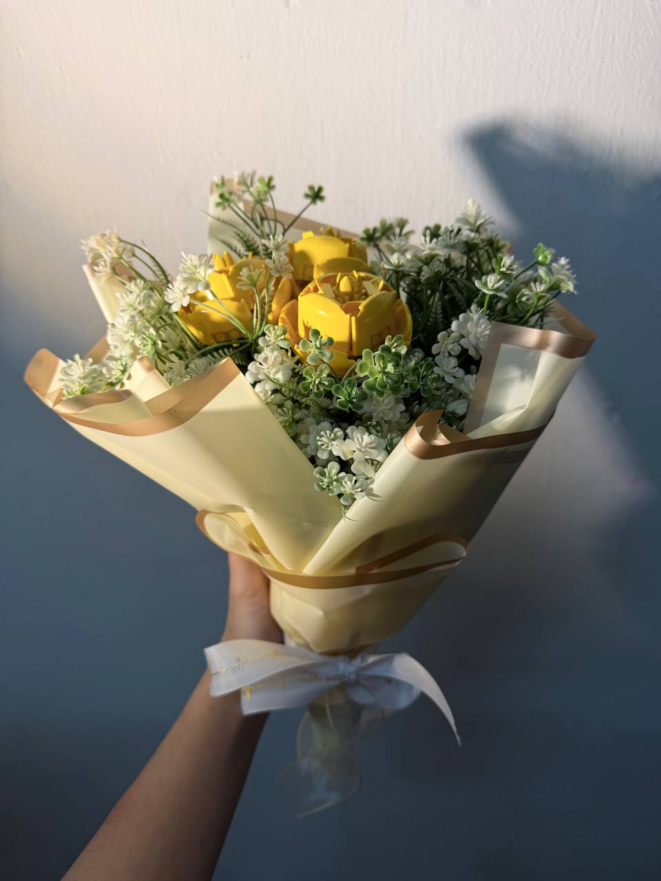 Painting Manic 3 roses Custom Brick Boquet