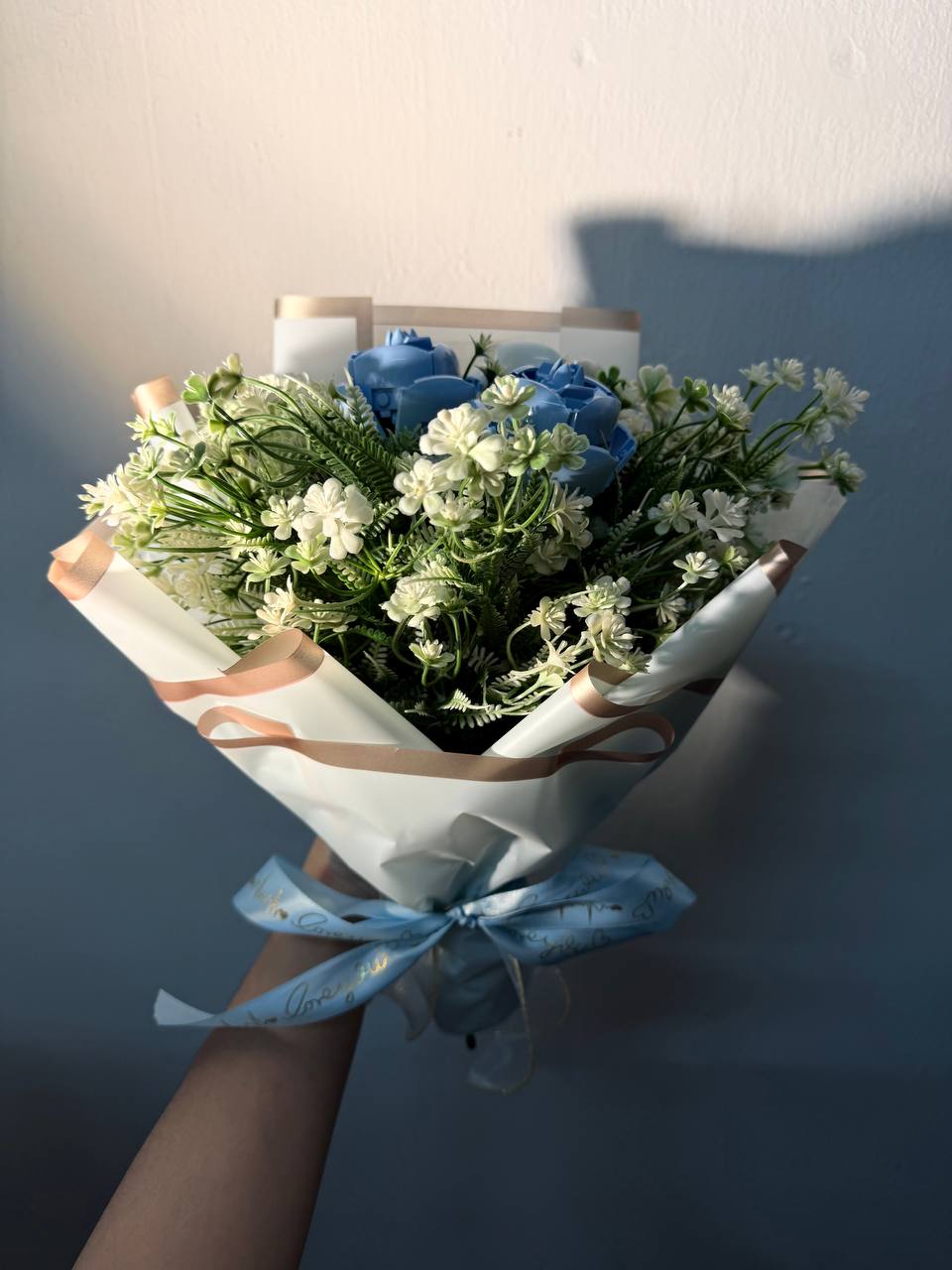 Painting Manic 3 roses Custom Brick Boquet