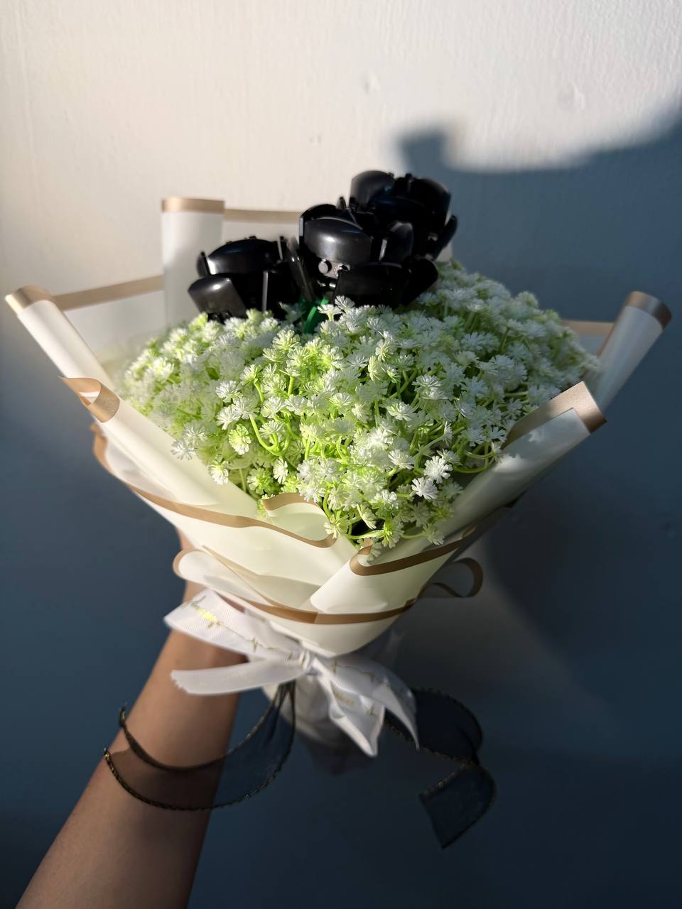 Painting Manic 3 roses Custom Brick Boquet