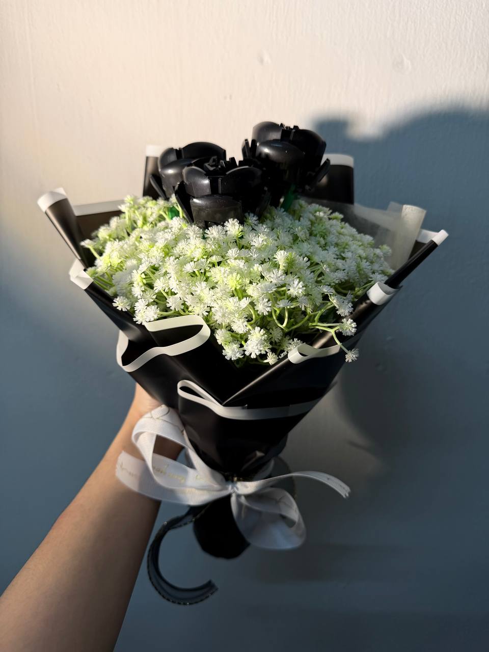 Painting Manic 3 roses Custom Brick Boquet